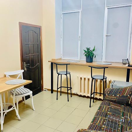 Like Home Rooms Almaty Extérieur photo